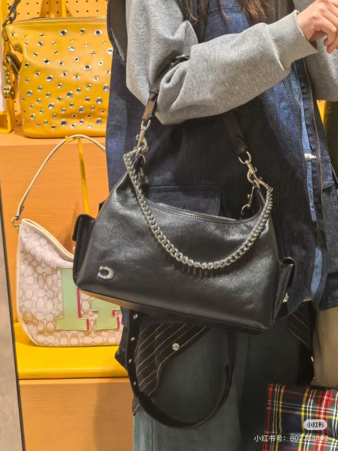 Women Handbag CAM20 Pocket Juliet 30 Shoulder Sling Bag