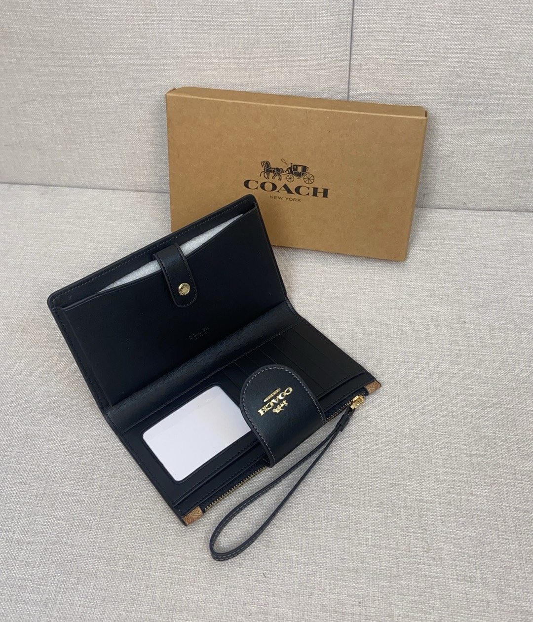women handbag CW780 CS441 Phone Wallet In Signature Canvas Wristlet