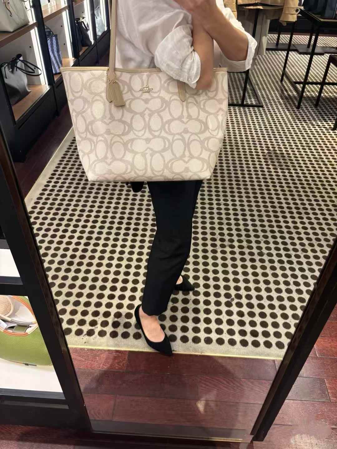 Women handbag CBH89 City Tote Bag In Sketch Signature Canvas