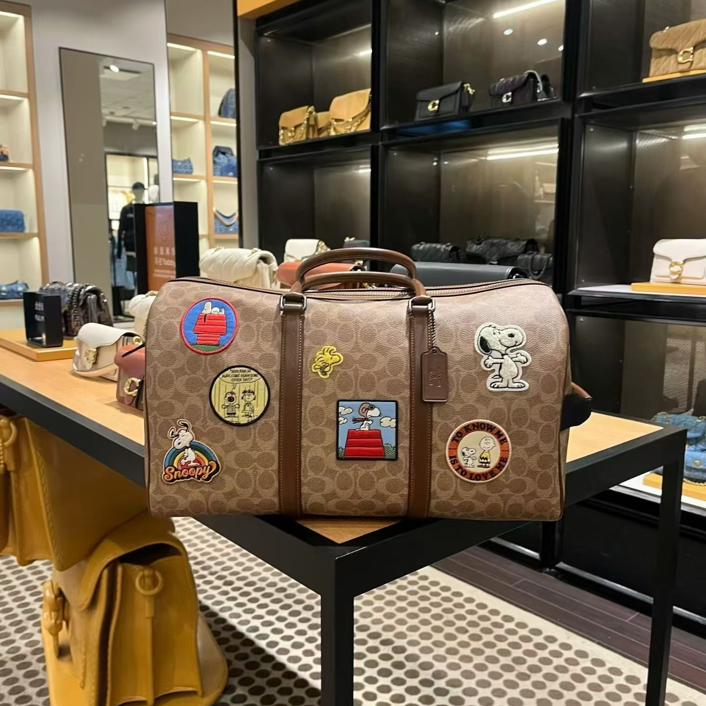 CBF35 CBI42 Gotham Duffle 45 In Signature Canvas With Patches Travel Bag