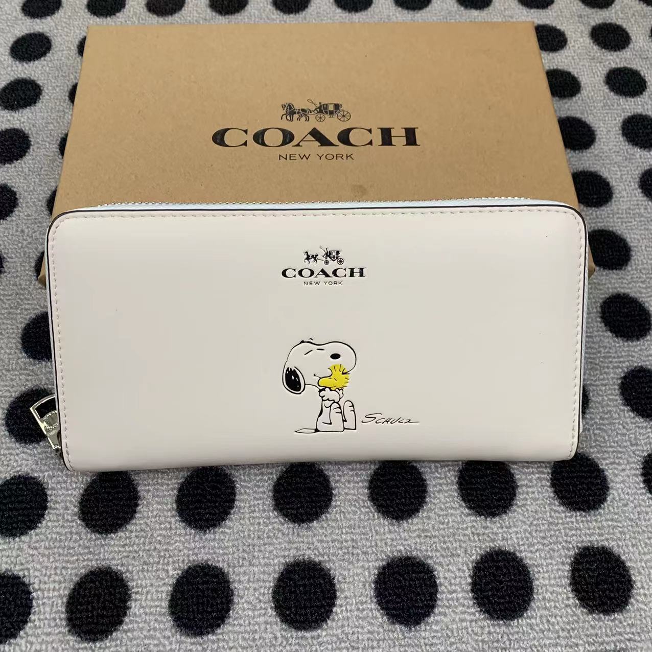 Women handbag 53773 Snoopy long Wallet  women Multi-card purse Zipper Clutch