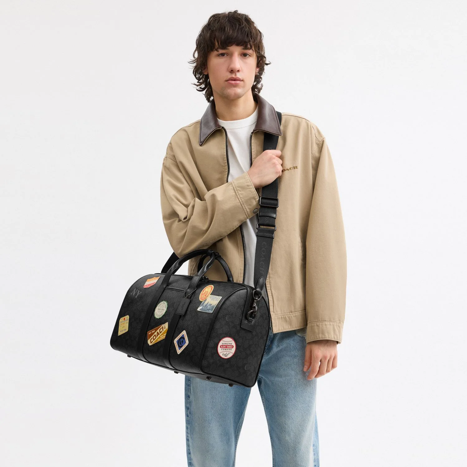 CBF35 CBI42 Gotham Duffle 45 In Signature Canvas With Patches Travel Bag