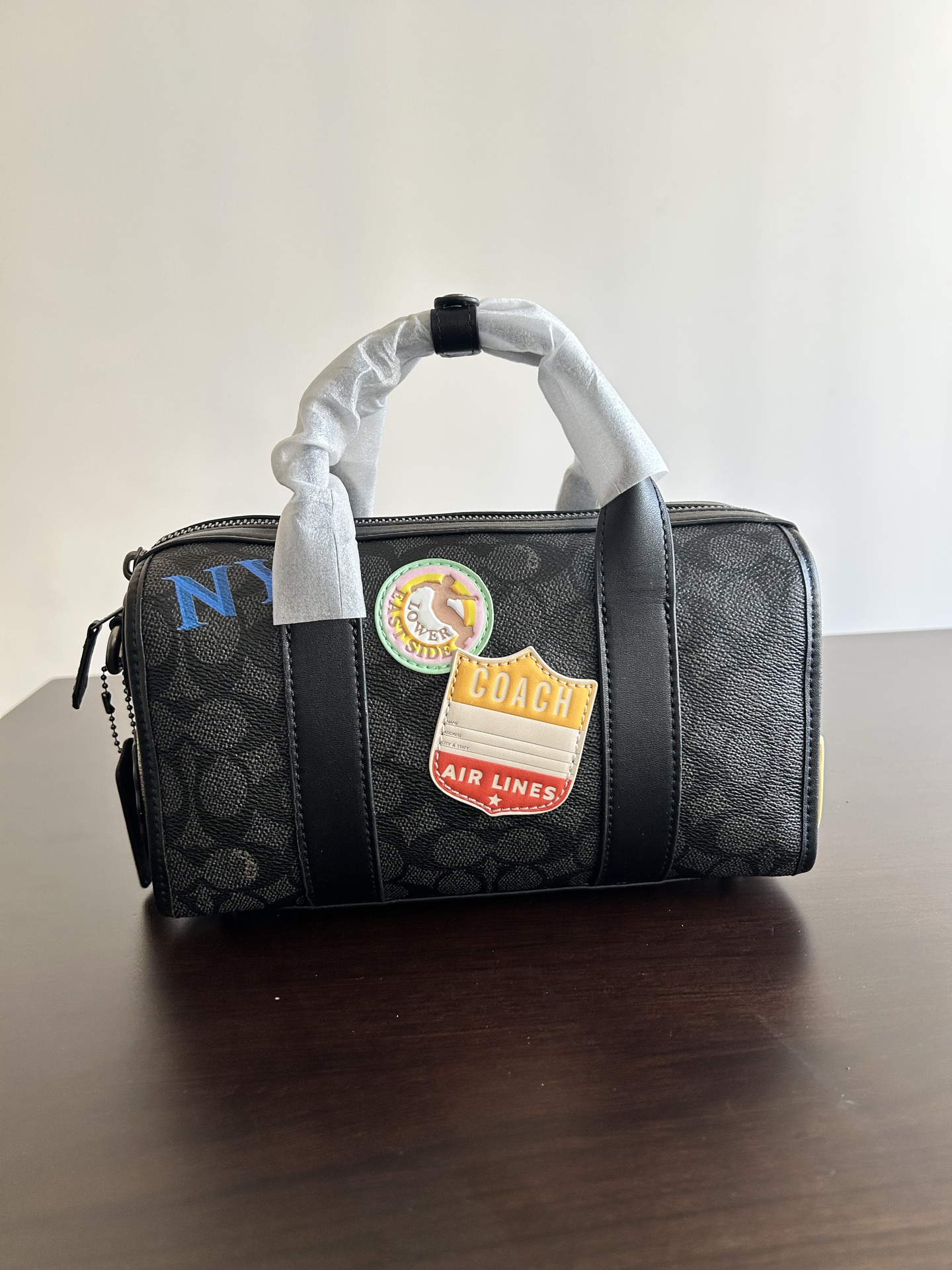 CBG37 GOTHAM DUFFLE BAG 24 IN SIGNATURE CANVAS WITH PATCHES