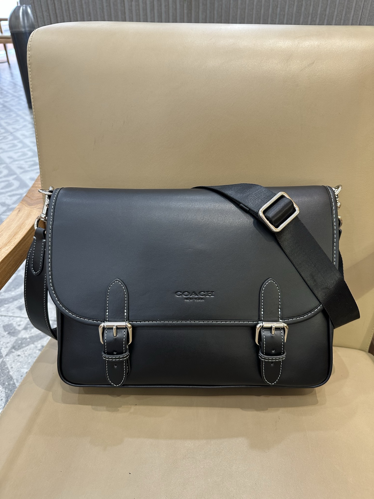 CAH91 CAH92 HITCH Men's Shoulder Messenger Bag