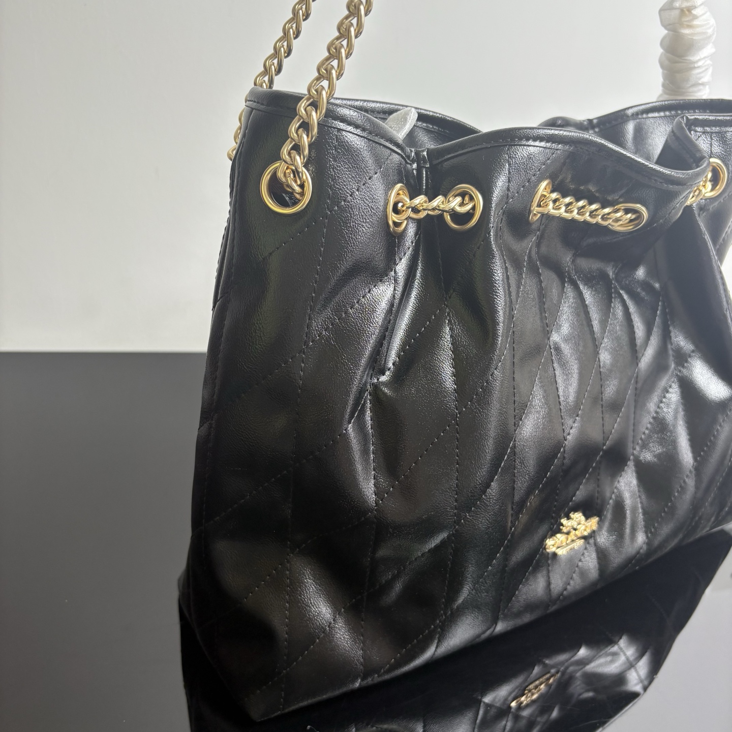 CCZ79 CCZ80 CDR00 EVELYN Drawstring Hobo Bag Chain Tote Bag