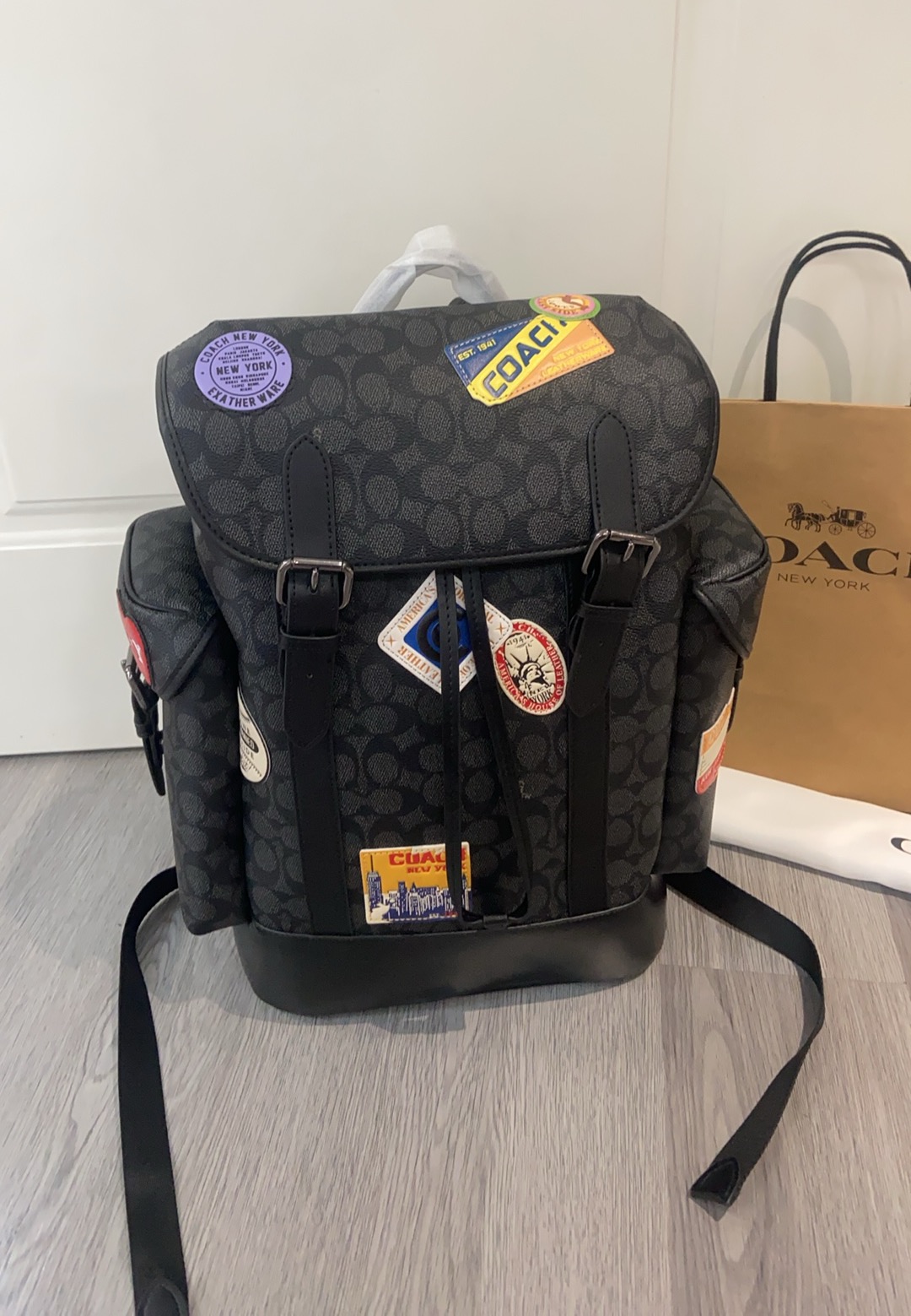Coach CBF04 HITCH BACKPACK IN SIGNATURE CANVAS WITH PATCHES