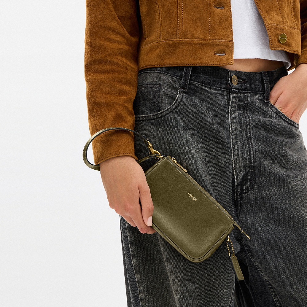 Women Handbag CCD38 CCD09 Plaza Bag 18 Wristlet