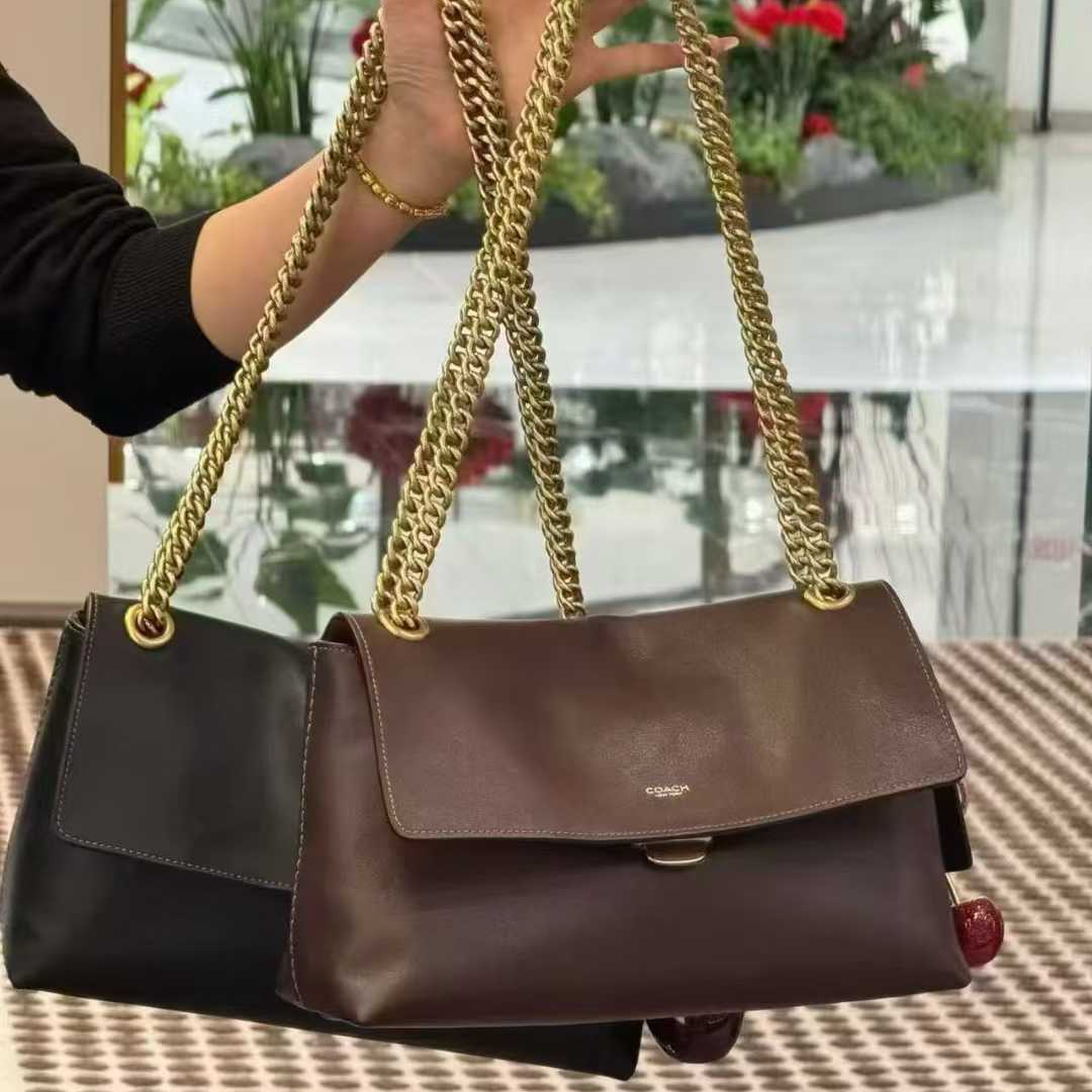 Women handbag CDS61 Chelsea 30 Chain Shoulder Bag